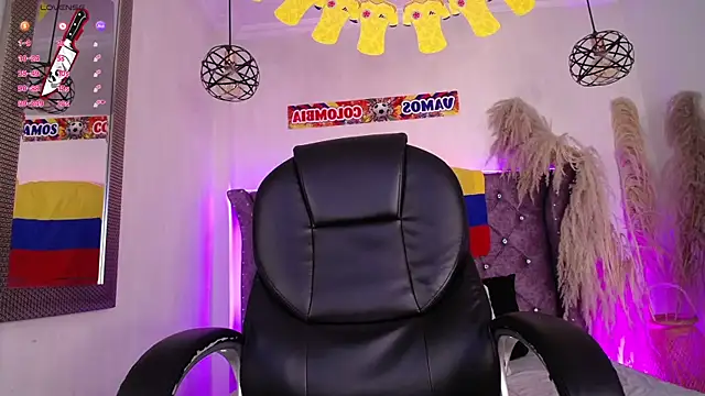 Amara_Davis1 即時 XXX 聊天