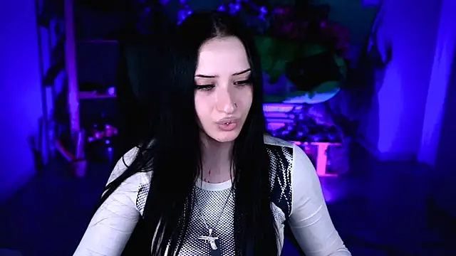 MonicaLowes: онлайн-секс-чат