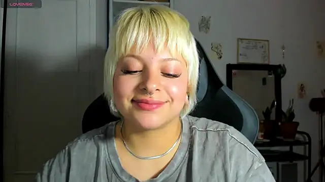 sammymoon Adlı Modelin Canlı XXX Sohbeti