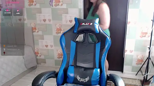 Korolek12's Live XXX Chat