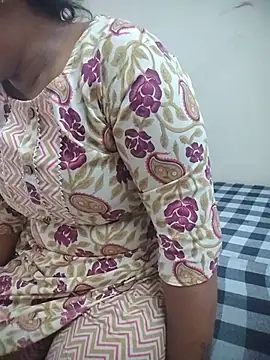 Онлайн чат XXX deepika_jha