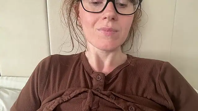 redheadrosie69 লাইভ XXX চ্যাট