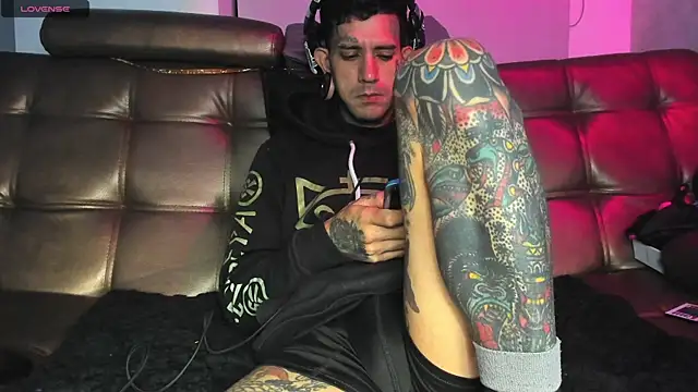 Chat XXX en directo de jhonny__ackerman