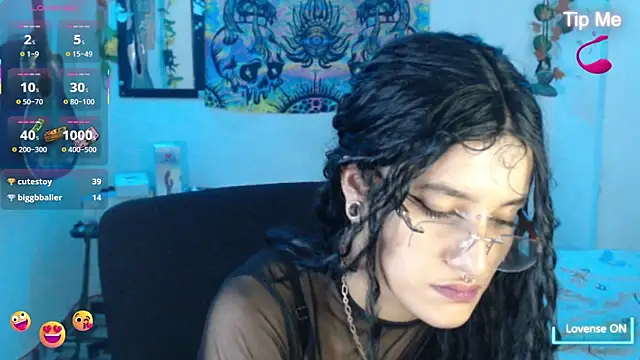 Chat +18 de bastethott ao vivo