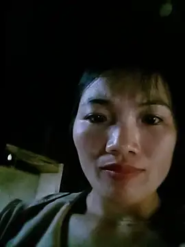 ngan-cuten Live XXX chat