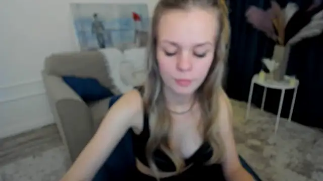Chat +18 de MidnighteAura ao vivo