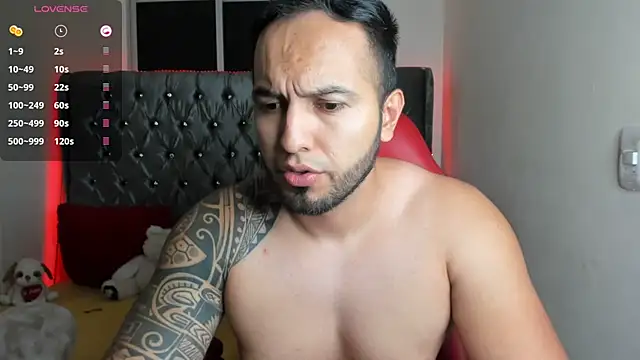 mrloganfuck1's Live XXX Chat