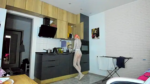 _Alice_Kitty's Live XXX Chat