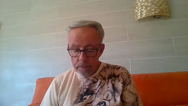 tuggy59n Live XXX chat