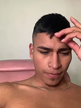 Emiliano_Reyes Chat XXX in diretta