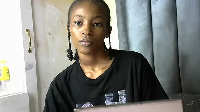 Chatroom XXX en direct de slim_ebon