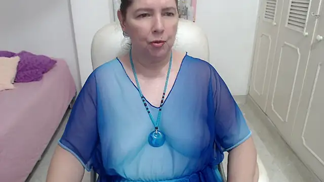 leonela_69 – Live XXX-chat