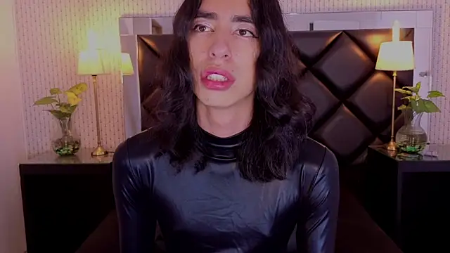 צ'אט XXX בשידור חי של ryo_light