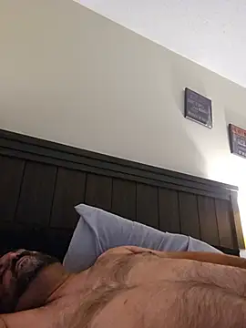 Roddog18 live XXX chat