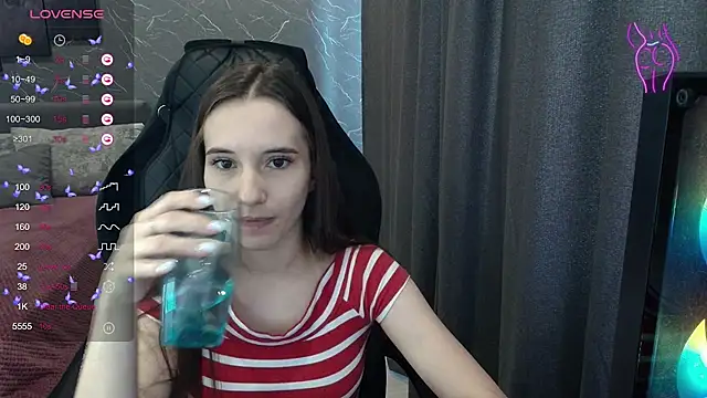 Alice_Weiss Live XXX-Chat