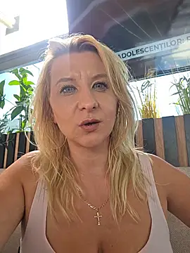 Chat XXX ao vivo de KaylinJan