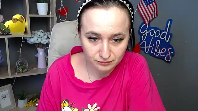 NinaFlawlees élő XXX-chatje