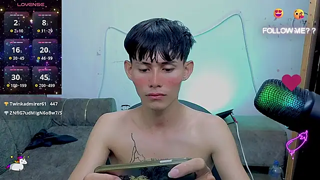 tanjiro_cute élő XXX-chatje