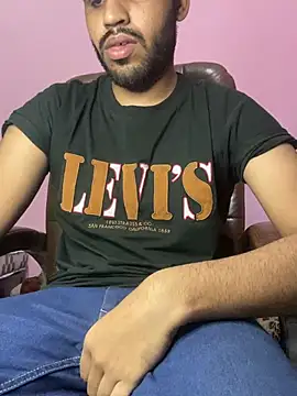 BIGGGGGBOYYYYYn Live XXX chat