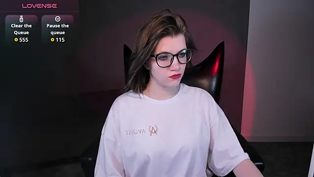 XXX chat uživo modela CathyAdams