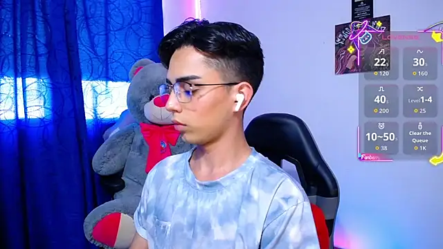 OwenBluee Webcamshow