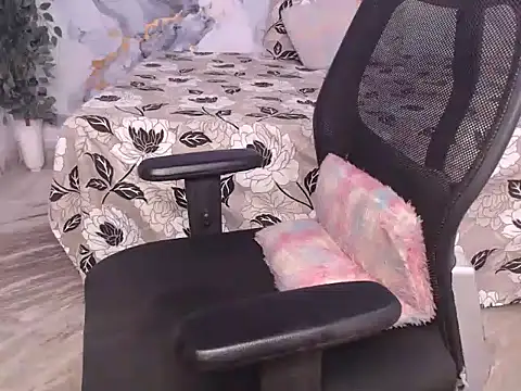 Hey-kashvi's Live XXX Chat