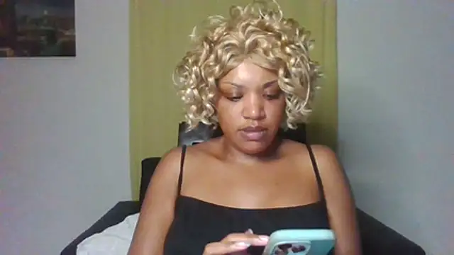 thekelliecapri's Live XXX Chat