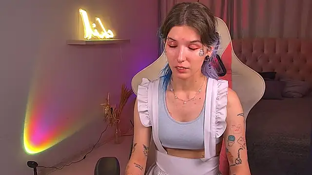 Lain_Root live XXX chat