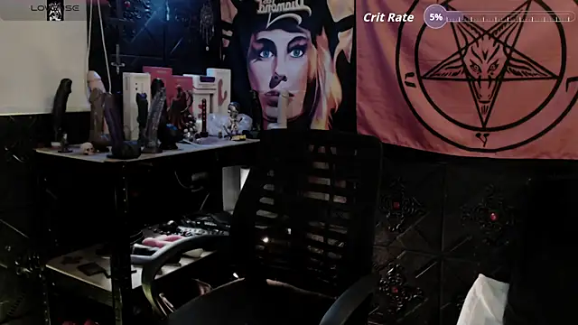 Evil_Queen_666 Adlı Modelin Canlı XXX Sohbeti