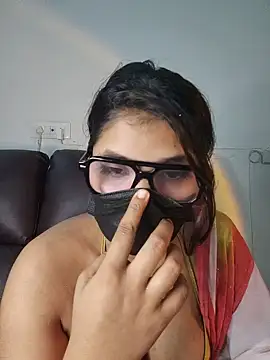 callmeshreya's Live XXX Chat