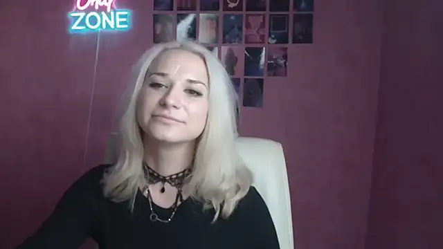 Melodie_Aster's Live XXX Chat