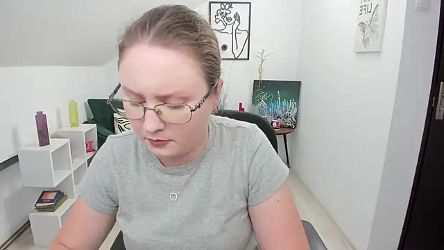 IrenneBates' Live XXX Chat