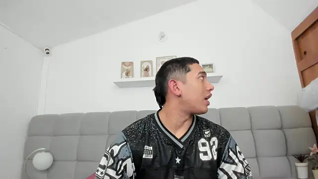 XXX chat uživo modela erotic_sins