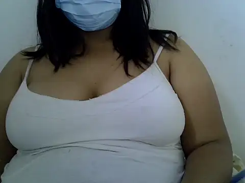 Chat +18 de Artinah22 ao vivo