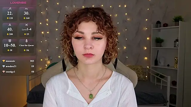 Kira__Fluffy Live XXX-Chat