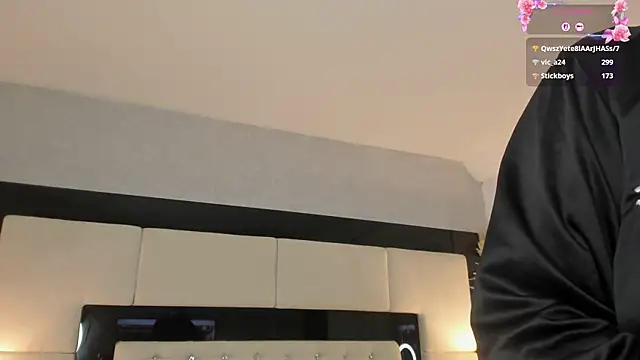 SummerLuna's Live XXX Chat