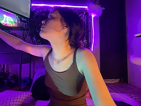 دردشة Lilactease الجنسية المباشرة