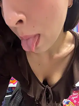 Holly_PlayのライブXXXチャット