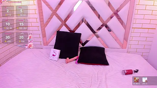 Brunette_Skinny5's Live XXX Chat
