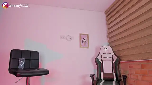 Chat +18 de Sweet__giirl ao vivo