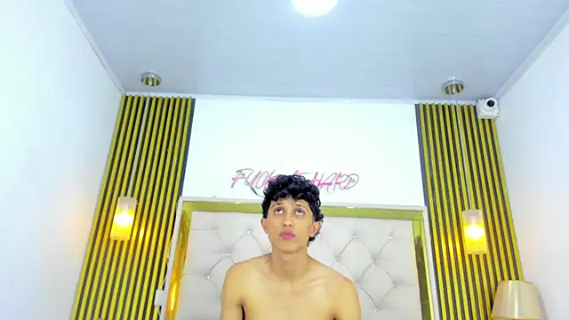 Jay_Secret1 élő XXX-chatje