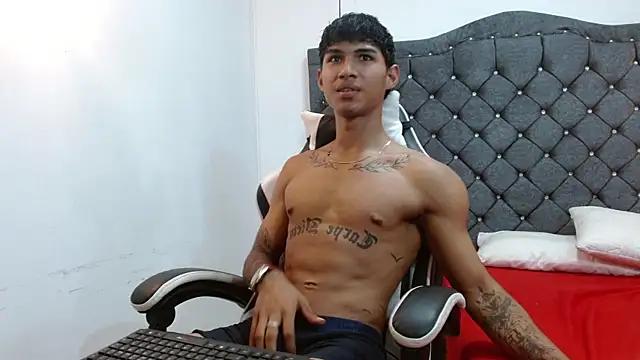 Chat XXX Live luka_big18