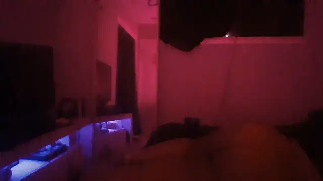 1n0nlythroat's Live XXX Chat