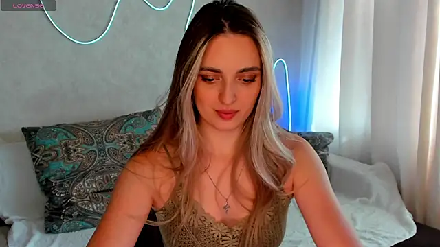Yummy_Yummy__'s Live XXX Chat