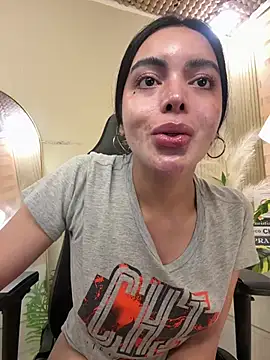 TS-SimplyTheBest's Live XXX Chat