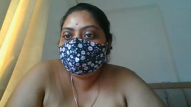 Hornyswati's Live XXX Chat