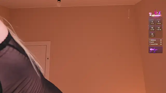 Miablueye's Live XXX Chat