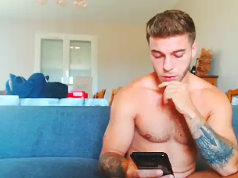 Elkafit28 Chat XXX in diretta