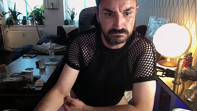 tomz0819 webkamerás műsora