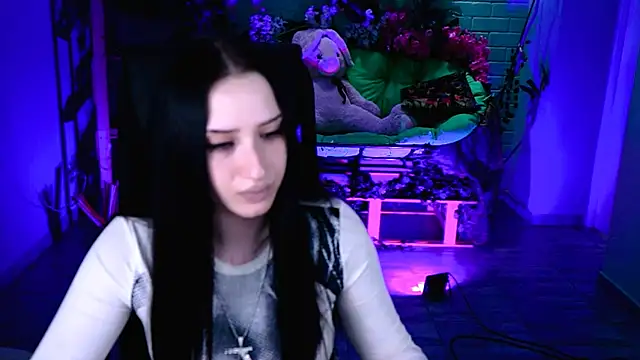 MonicaLowesn Live XXX chat
